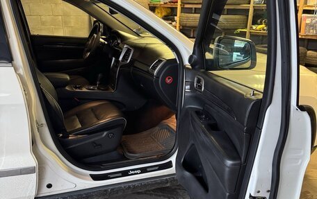 Jeep Grand Cherokee, 2011 год, 1 750 000 рублей, 3 фотография