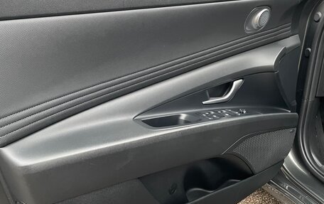 Hyundai Elantra, 2021 год, 2 100 000 рублей, 12 фотография