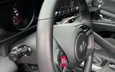 Hyundai Elantra, 2021 год, 2 100 000 рублей, 10 фотография