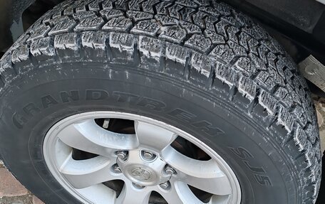 Toyota 4Runner IV, 2006 год, 3 000 000 рублей, 30 фотография