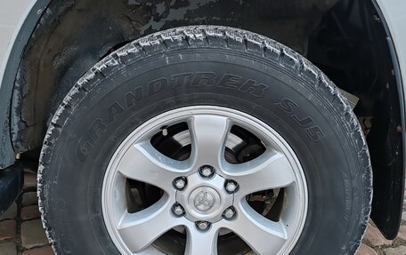 Toyota 4Runner IV, 2006 год, 3 000 000 рублей, 29 фотография