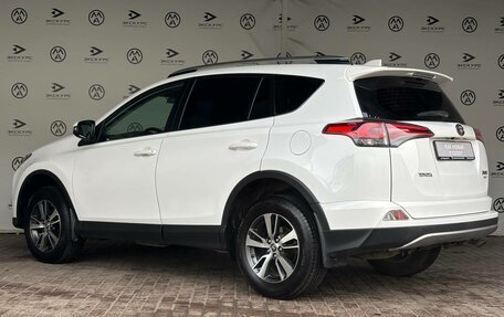 Toyota RAV4, 2019 год, 1 779 000 рублей, 2 фотография