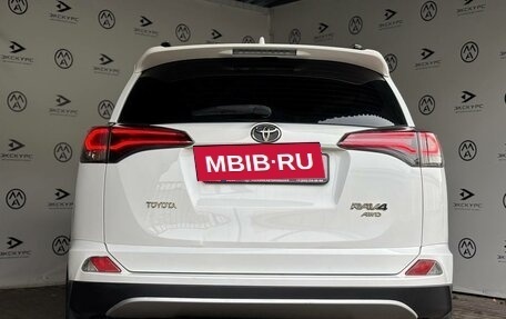 Toyota RAV4, 2019 год, 1 779 000 рублей, 6 фотография
