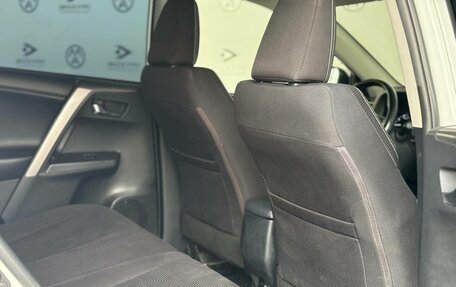 Toyota RAV4, 2019 год, 1 779 000 рублей, 27 фотография