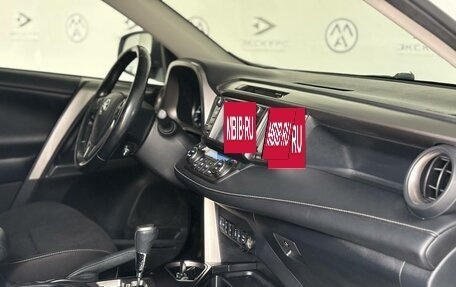 Toyota RAV4, 2019 год, 1 779 000 рублей, 26 фотография