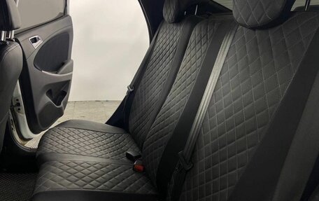 Hyundai Solaris II рестайлинг, 2015 год, 1 050 000 рублей, 9 фотография