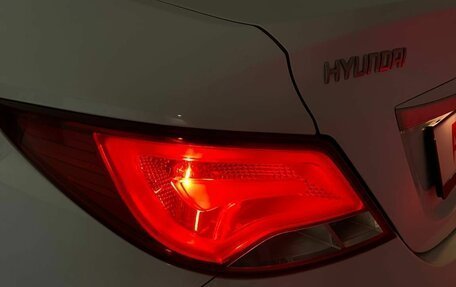 Hyundai Solaris II рестайлинг, 2015 год, 1 050 000 рублей, 25 фотография