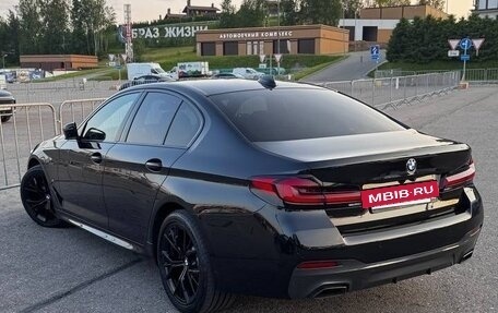 BMW 5 серия, 2020 год, 6 180 000 рублей, 2 фотография