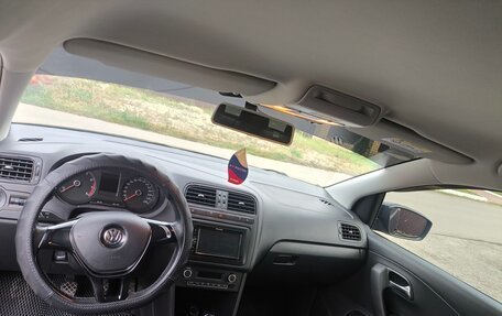 Volkswagen Polo VI (EU Market), 2017 год, 1 350 000 рублей, 6 фотография