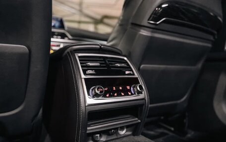 BMW 7 серия, 2016 год, 4 199 000 рублей, 8 фотография