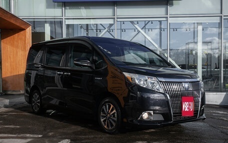 Toyota Esquire I, 2015 год, 1 868 000 рублей, 8 фотография