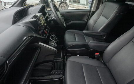 Toyota Esquire I, 2015 год, 1 868 000 рублей, 19 фотография