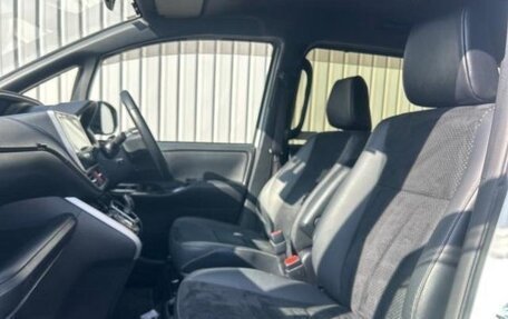 Toyota Voxy III, 2021 год, 1 637 000 рублей, 20 фотография