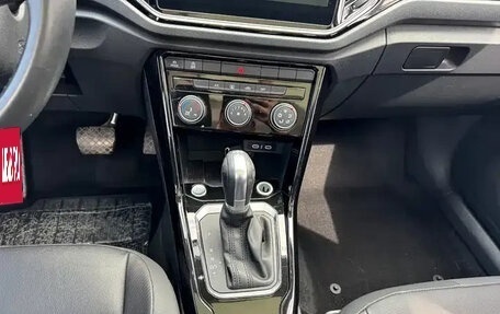 Volkswagen T-Roc I, 2021 год, 2 110 143 рублей, 12 фотография