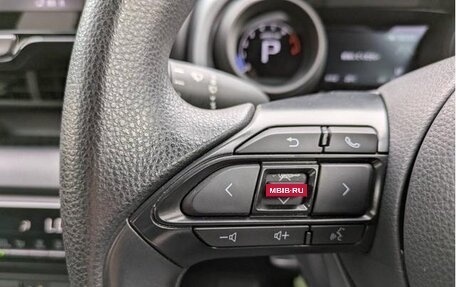 Toyota Yaris, 2023 год, 1 450 143 рублей, 12 фотография