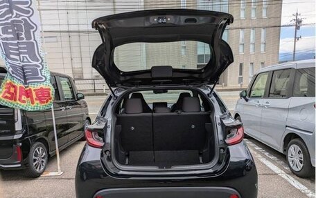 Toyota Yaris, 2023 год, 1 450 143 рублей, 35 фотография