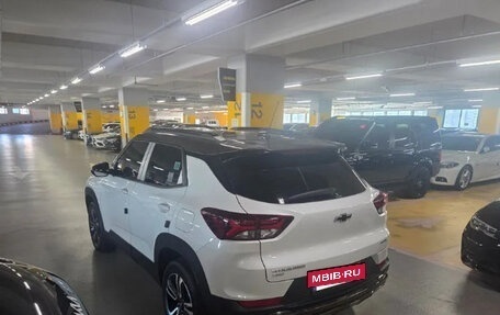 Chevrolet TrailBlazer, 2022 год, 1 530 000 рублей, 2 фотография