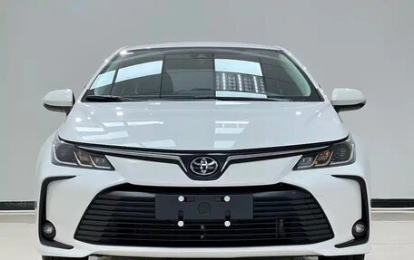 Toyota Corolla, 2022 год, 1 372 690 рублей, 2 фотография