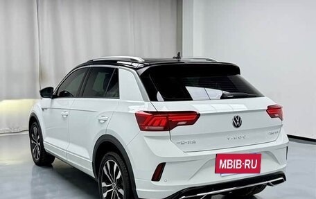 Volkswagen T-Roc I, 2022 год, 1 193 000 рублей, 11 фотография