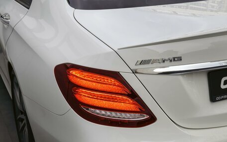 Mercedes-Benz E-Класс AMG, 2018 год, 5 800 000 рублей, 8 фотография