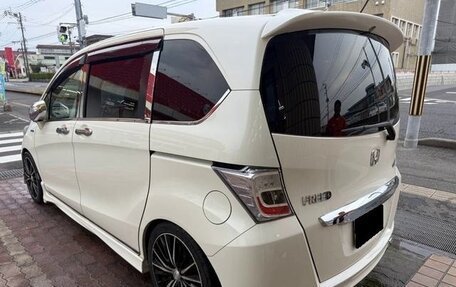 Honda Freed I, 2016 год, 853 000 рублей, 6 фотография