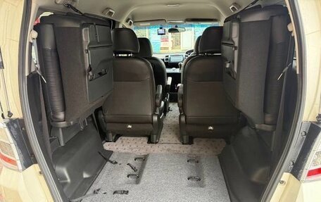 Honda Freed I, 2016 год, 853 000 рублей, 17 фотография