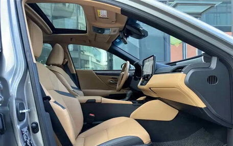 Lexus ES VII, 2025 год, 4 915 027 рублей, 13 фотография