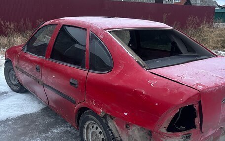 Opel Vectra B рестайлинг, 1998 год, 35 000 рублей, 1 фотография