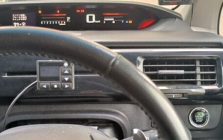 Honda Stepwgn IV, 2019 год, 2 550 000 рублей, 6 фотография