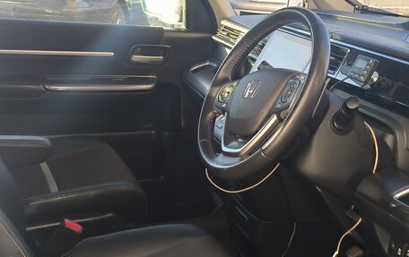 Honda Stepwgn IV, 2019 год, 2 550 000 рублей, 13 фотография