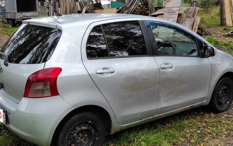 Toyota Vitz, 2005 год, 300 000 рублей, 3 фотография