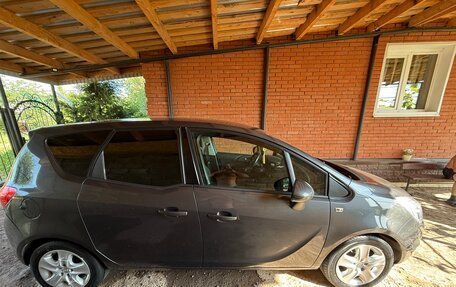 Opel Meriva, 2011 год, 875 000 рублей, 21 фотография