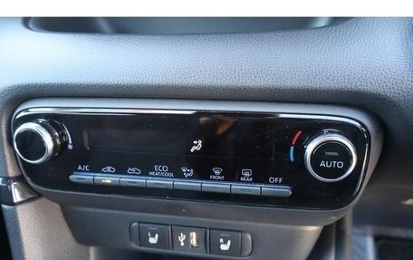 Toyota Yaris, 2023 год, 1 540 069 рублей, 24 фотография