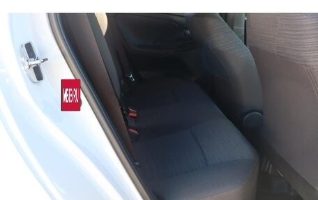 Toyota Yaris, 2023 год, 1 540 069 рублей, 35 фотография