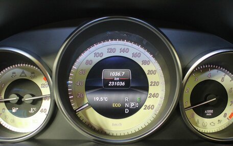 Mercedes-Benz E-Класс, 2013 год, 2 100 000 рублей, 17 фотография