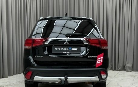 Mitsubishi Outlander III рестайлинг 3, 2017 год, 1 749 000 рублей, 5 фотография
