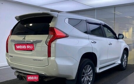 Mitsubishi Pajero Sport III рестайлинг, 2018 год, 2 579 000 рублей, 5 фотография