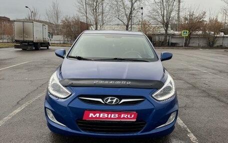 Hyundai Solaris II рестайлинг, 2013 год, 870 000 рублей, 1 фотография