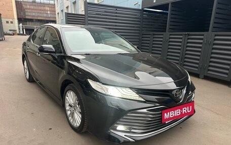 Toyota Camry, 2019 год, 2 930 000 рублей, 2 фотография