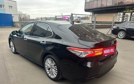 Toyota Camry, 2019 год, 2 930 000 рублей, 4 фотография