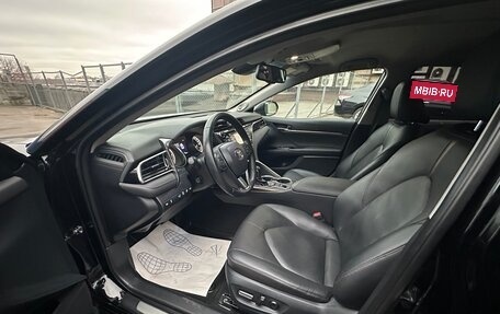 Toyota Camry, 2019 год, 2 930 000 рублей, 5 фотография