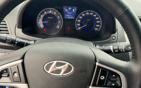 Hyundai Solaris II рестайлинг, 2013 год, 870 000 рублей, 8 фотография