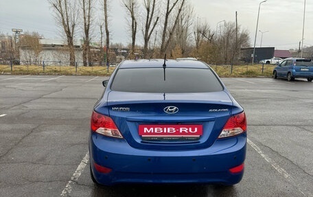 Hyundai Solaris II рестайлинг, 2013 год, 870 000 рублей, 5 фотография