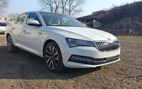 Skoda Superb III рестайлинг, 2025 год, 2 850 000 рублей, 4 фотография