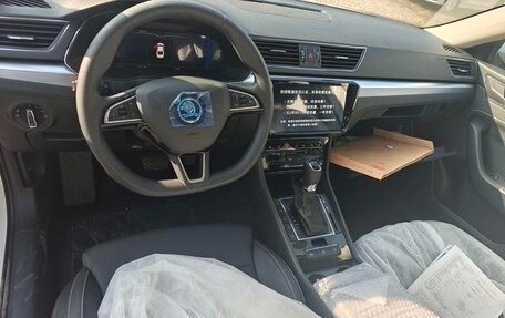 Skoda Superb III рестайлинг, 2025 год, 2 850 000 рублей, 9 фотография