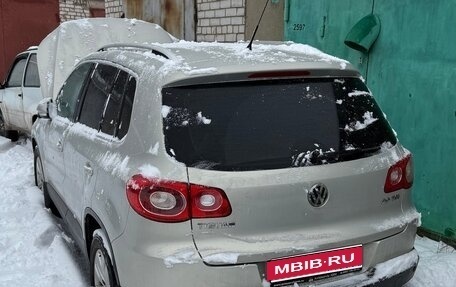 Volkswagen Tiguan I, 2010 год, 600 000 рублей, 1 фотография