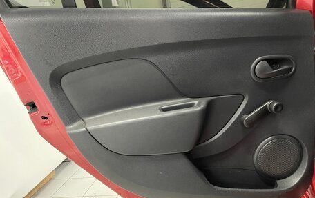 Renault Sandero II рестайлинг, 2014 год, 699 000 рублей, 19 фотография