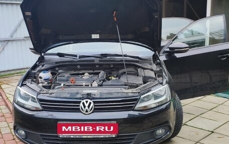 Volkswagen Jetta VI, 2012 год, 1 300 000 рублей, 9 фотография