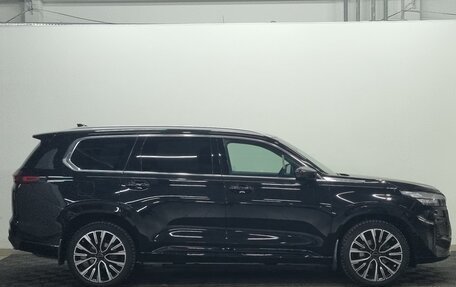 CheryExeed VX, 2022 год, 2 599 000 рублей, 4 фотография