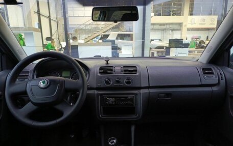 Skoda Fabia II, 2011 год, 440 000 рублей, 17 фотография